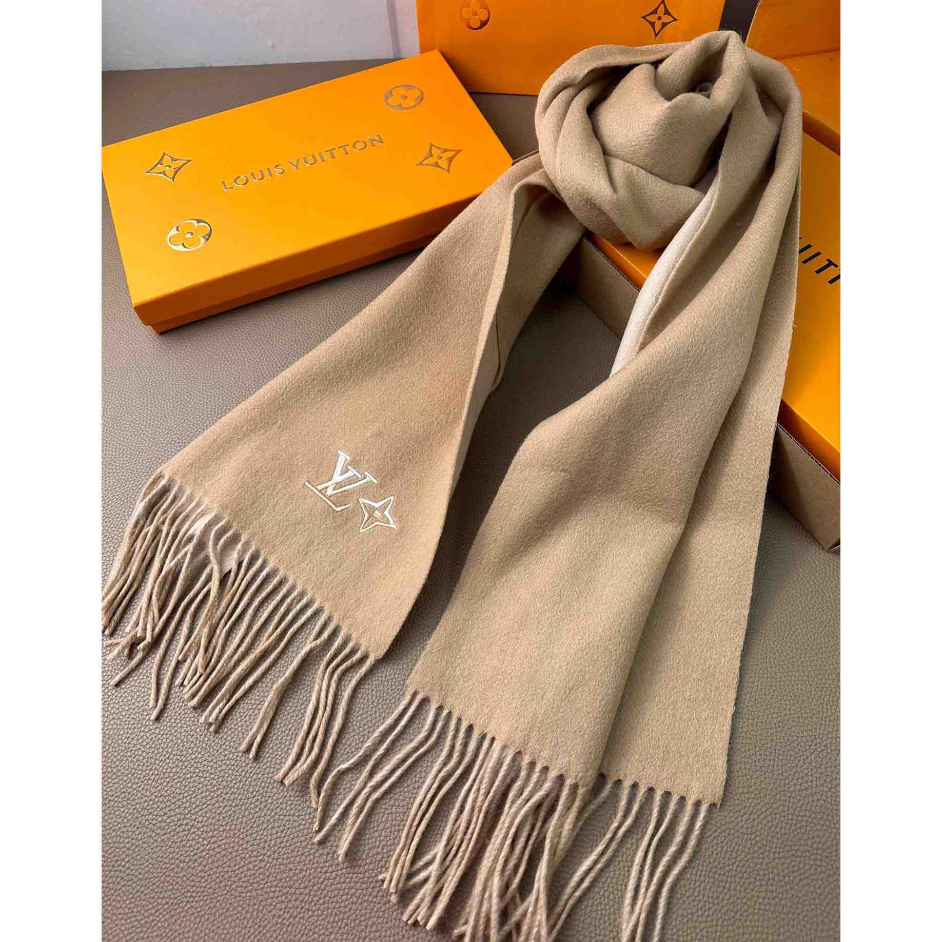 Louis Vitton LV Dual Scarf - FashionPlug