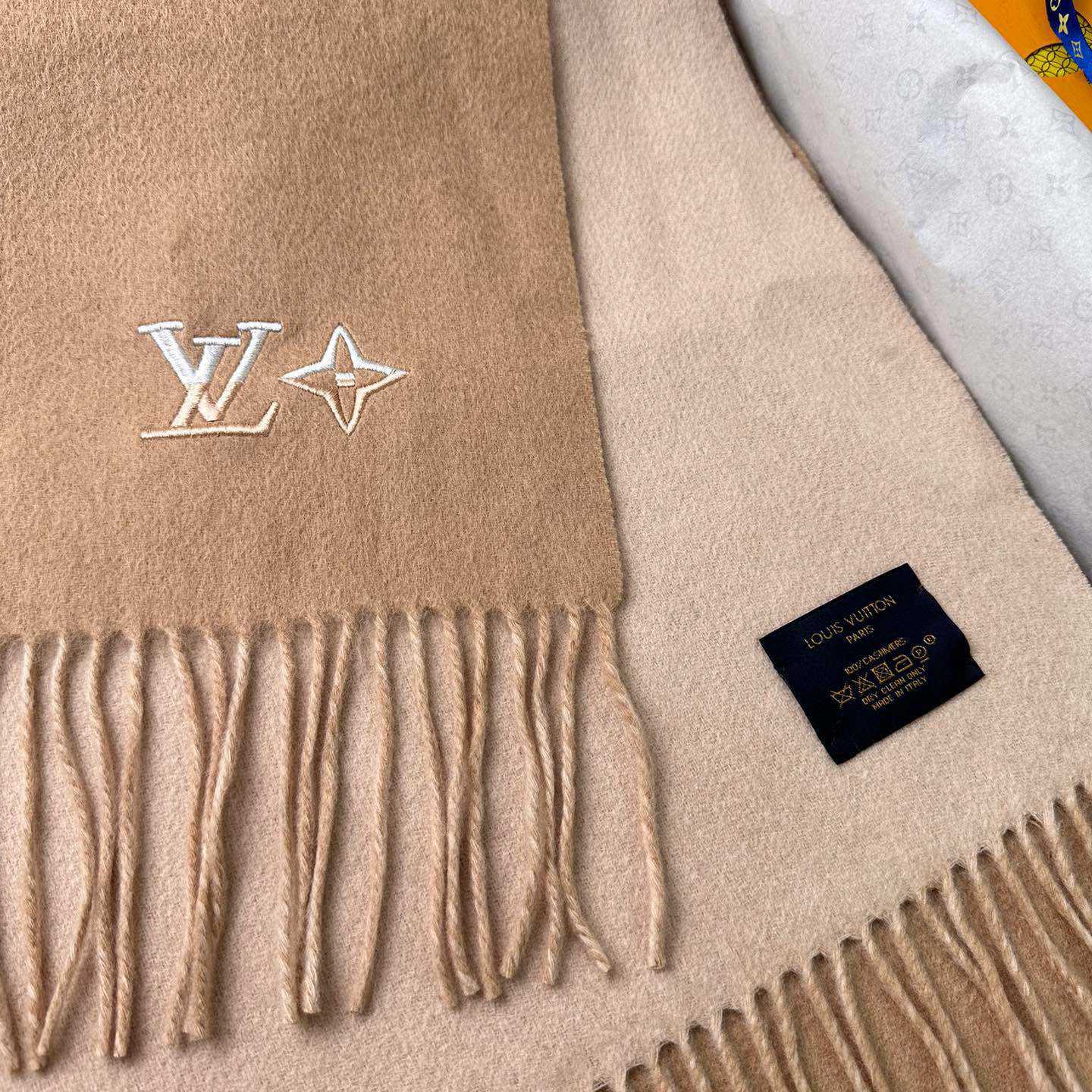 Louis Vitton LV Dual Scarf - FashionPlug
