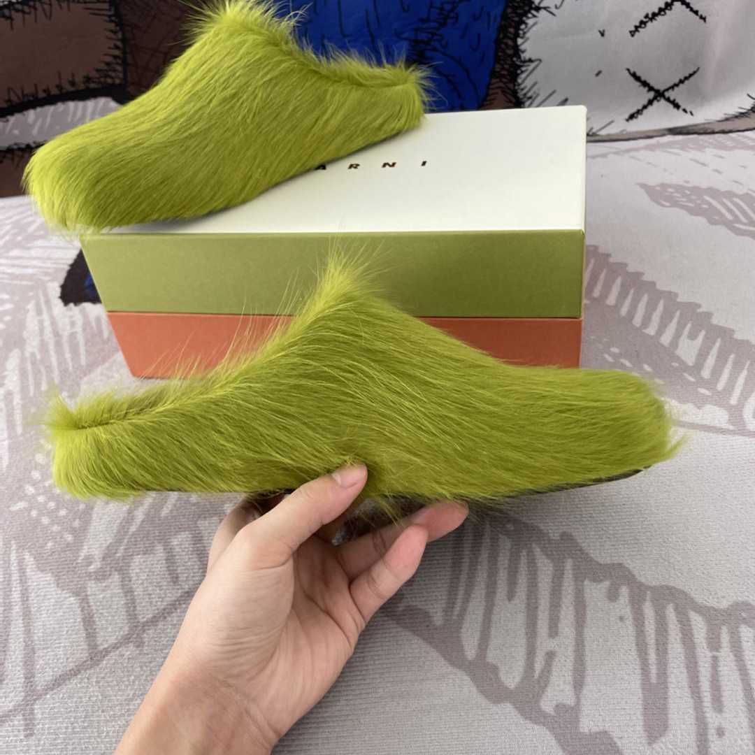 Marni Fussbett Slip-On Flat Mules - FashionPlug