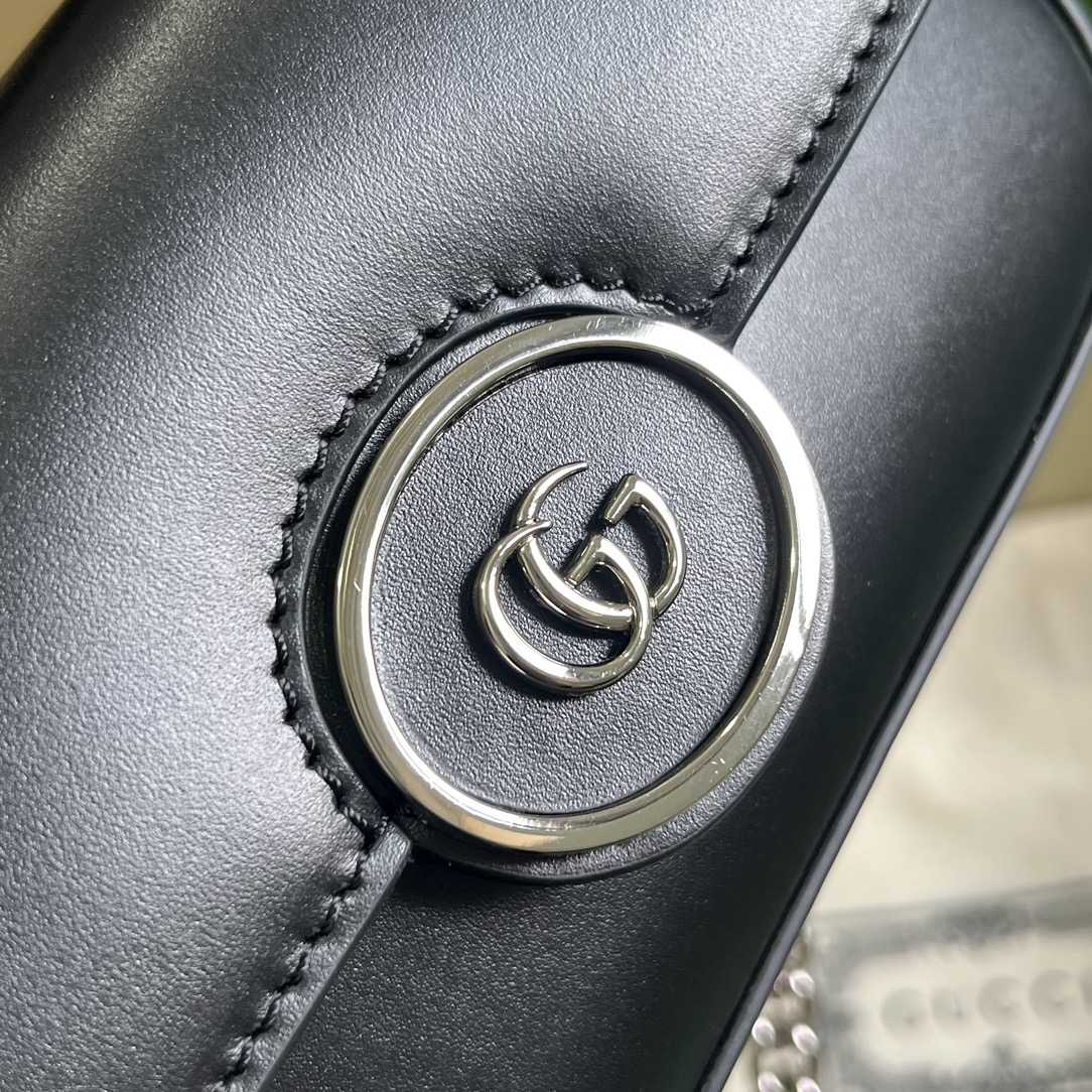 Gucci Petite GG Super Mini Bag (10x 18.5x 4cm) - FashionPlug