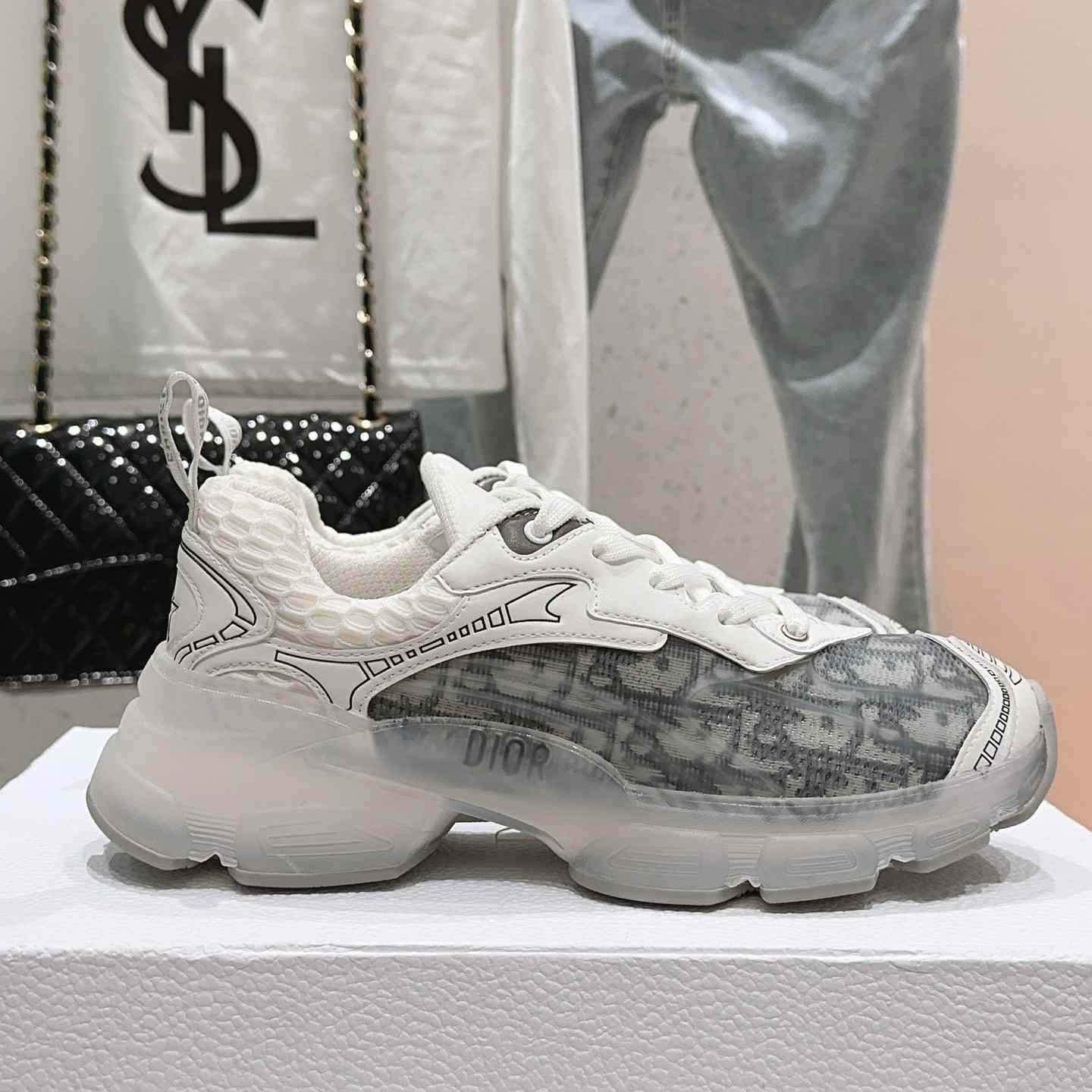 Dior Vibe Sneaker - FashionPlug