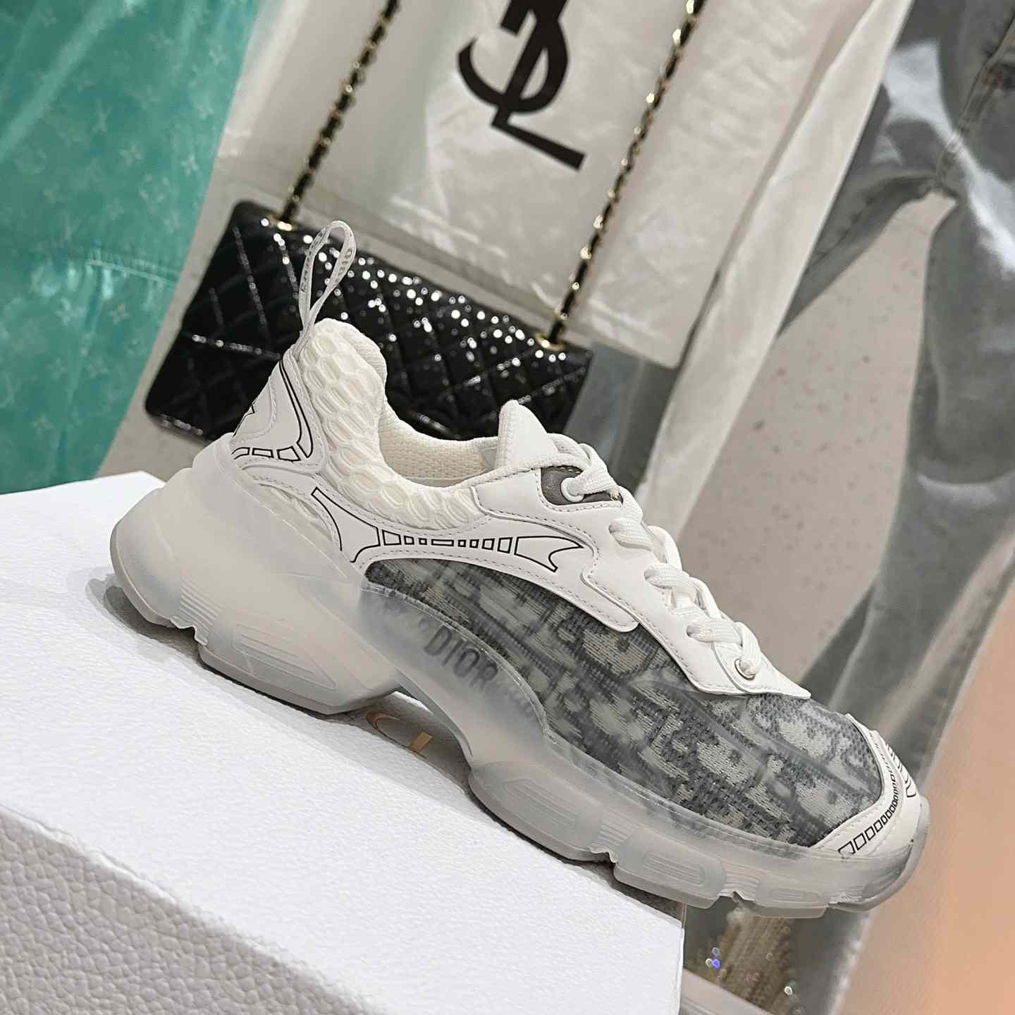Dior Vibe Sneaker - FashionPlug