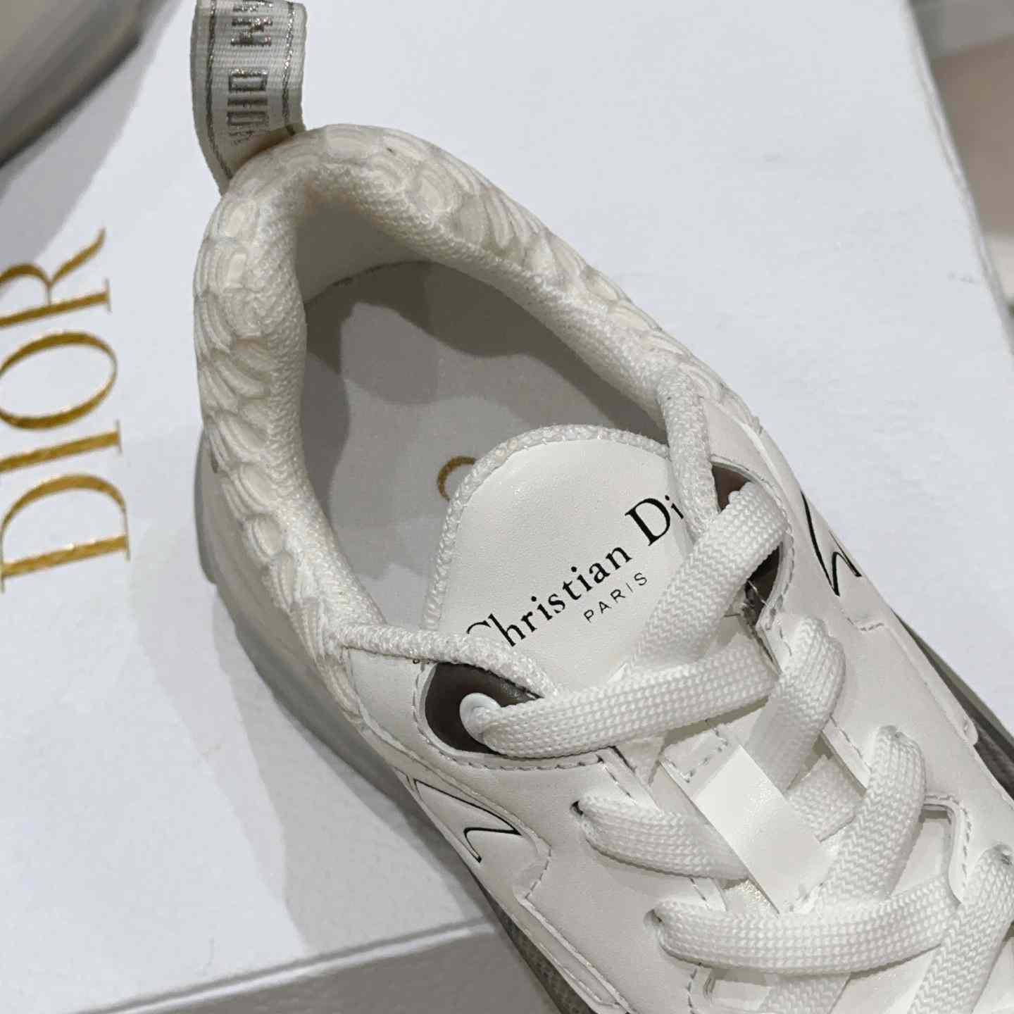 Dior Vibe Sneaker - FashionPlug