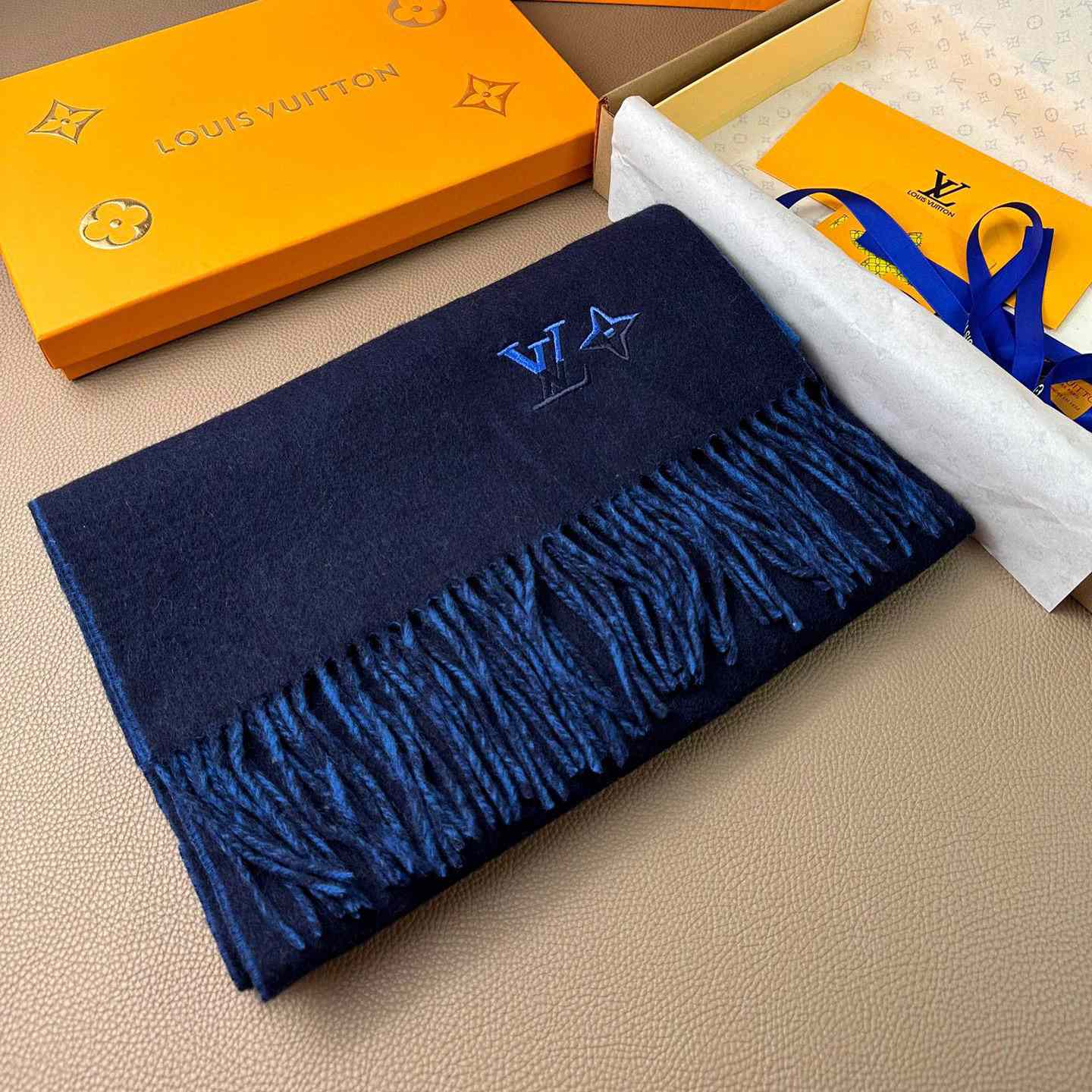 Louis Vitton LV Dual Scarf - FashionPlug