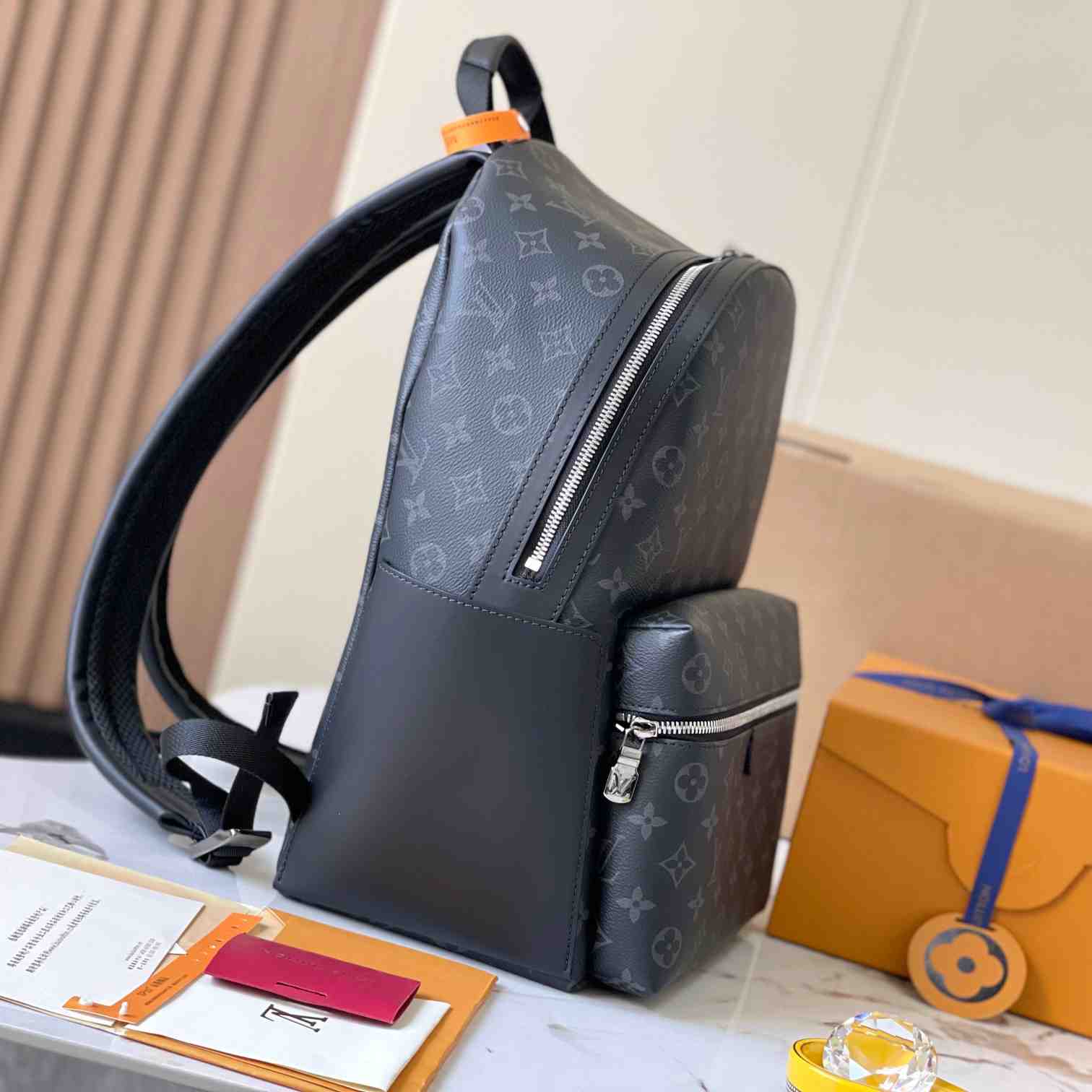Louis Vuitton Discovery Backpack PM  (29*38*20cm)     M22558 - FashionPlug