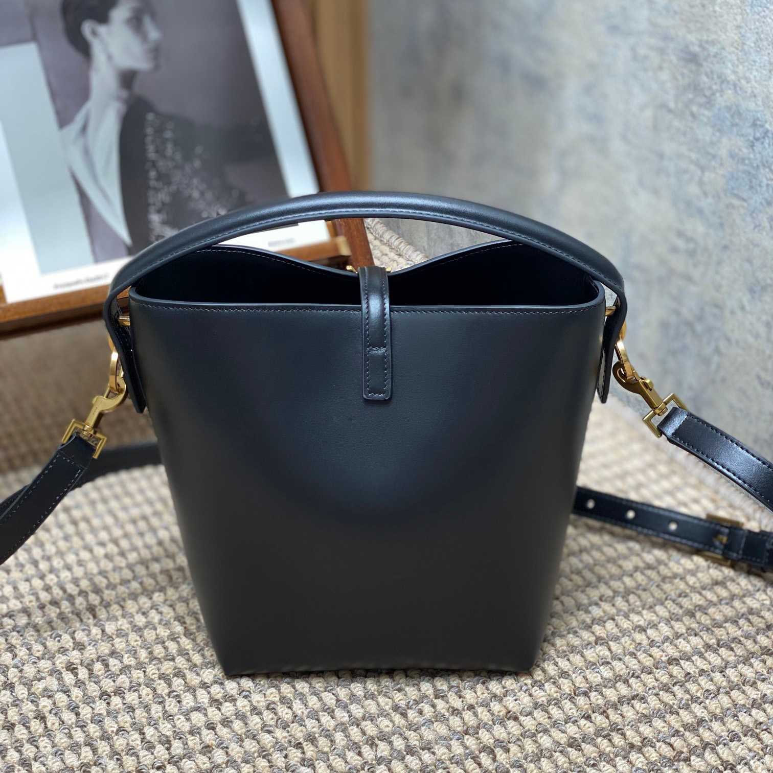 Saint Laurent Le 37 Small In Shiny Leather - FashionPlug
