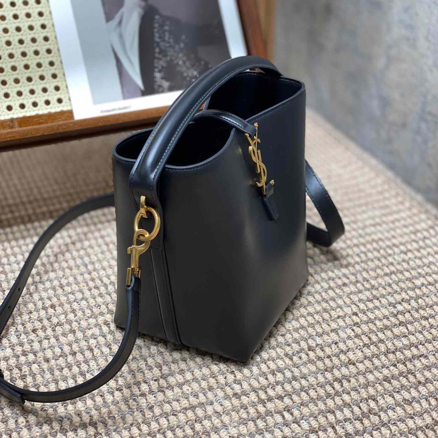 Saint Laurent Le 37 Small In Shiny Leather - FashionPlug
