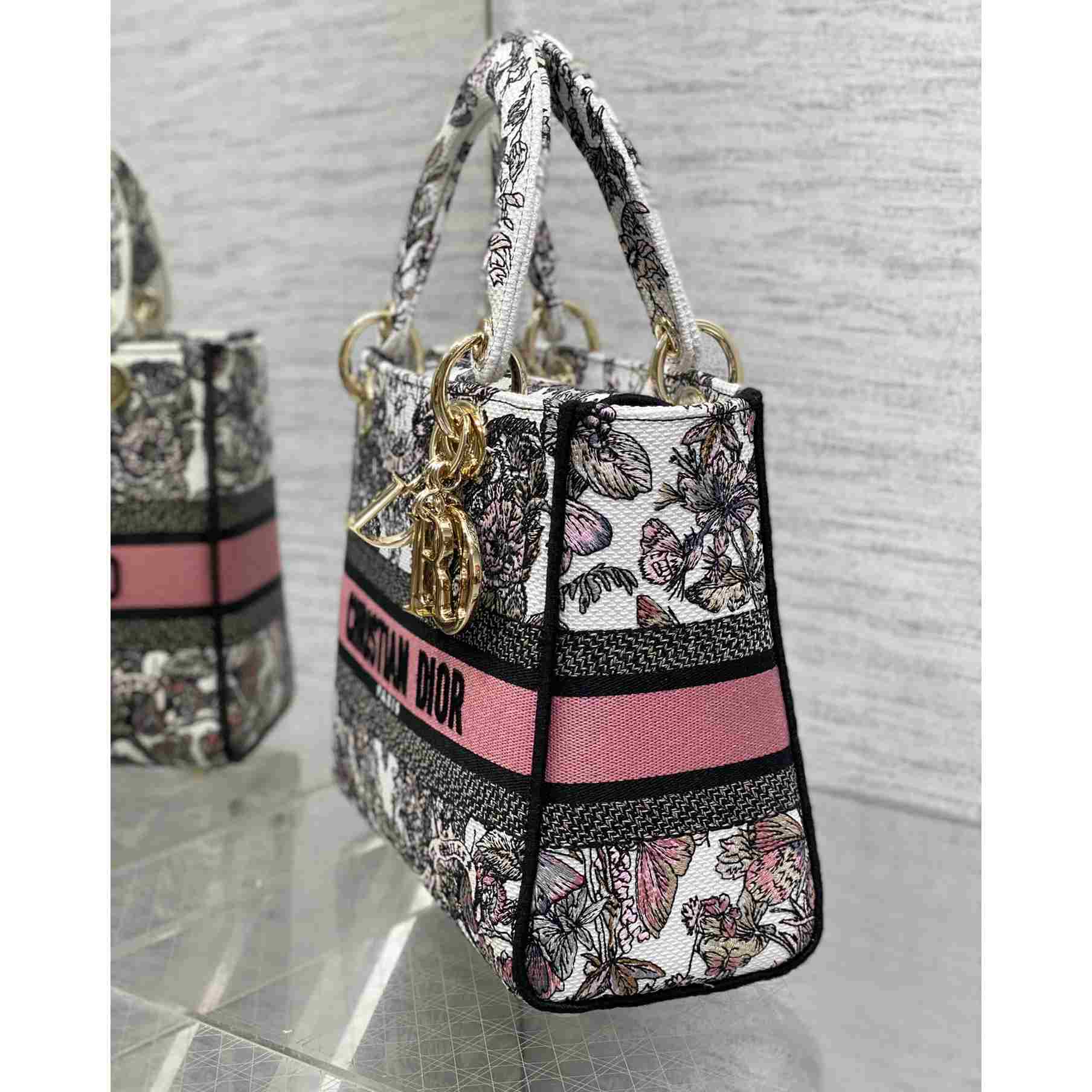 Dior Medium Lady D-lite Bag - FashionPlug