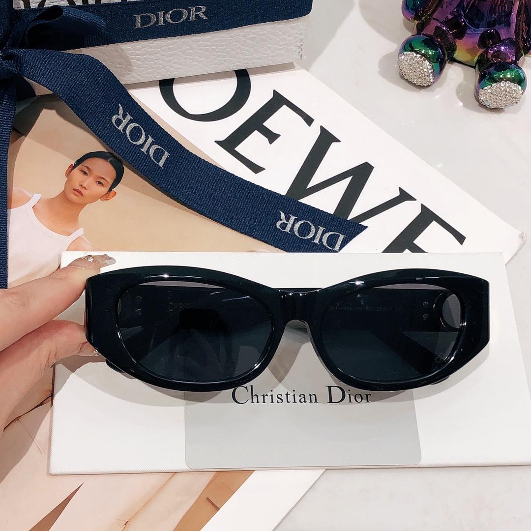 Dior 30Montaigne S9U Sunglasses - FashionPlug