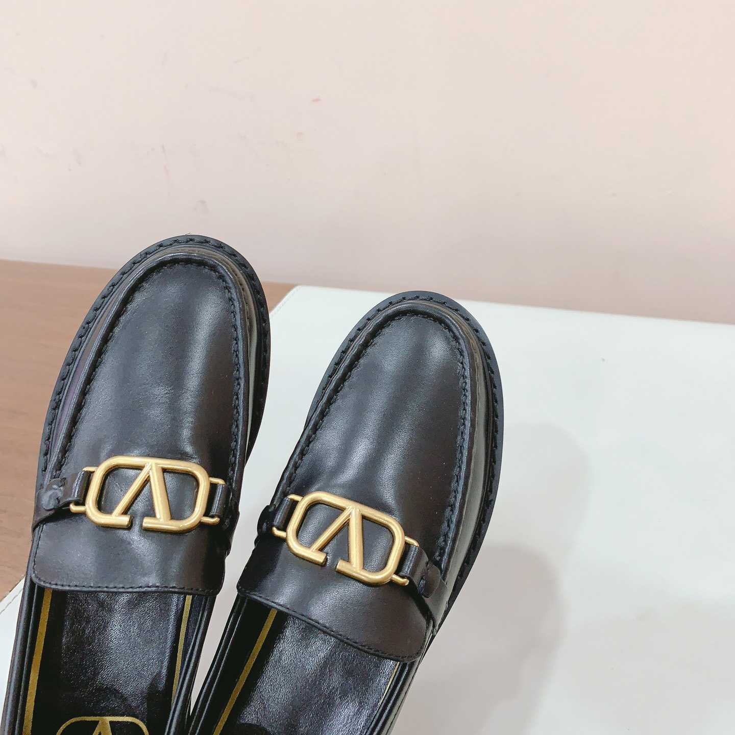Valenti Garavani Vlogo Leather Loafer - FashionPlug