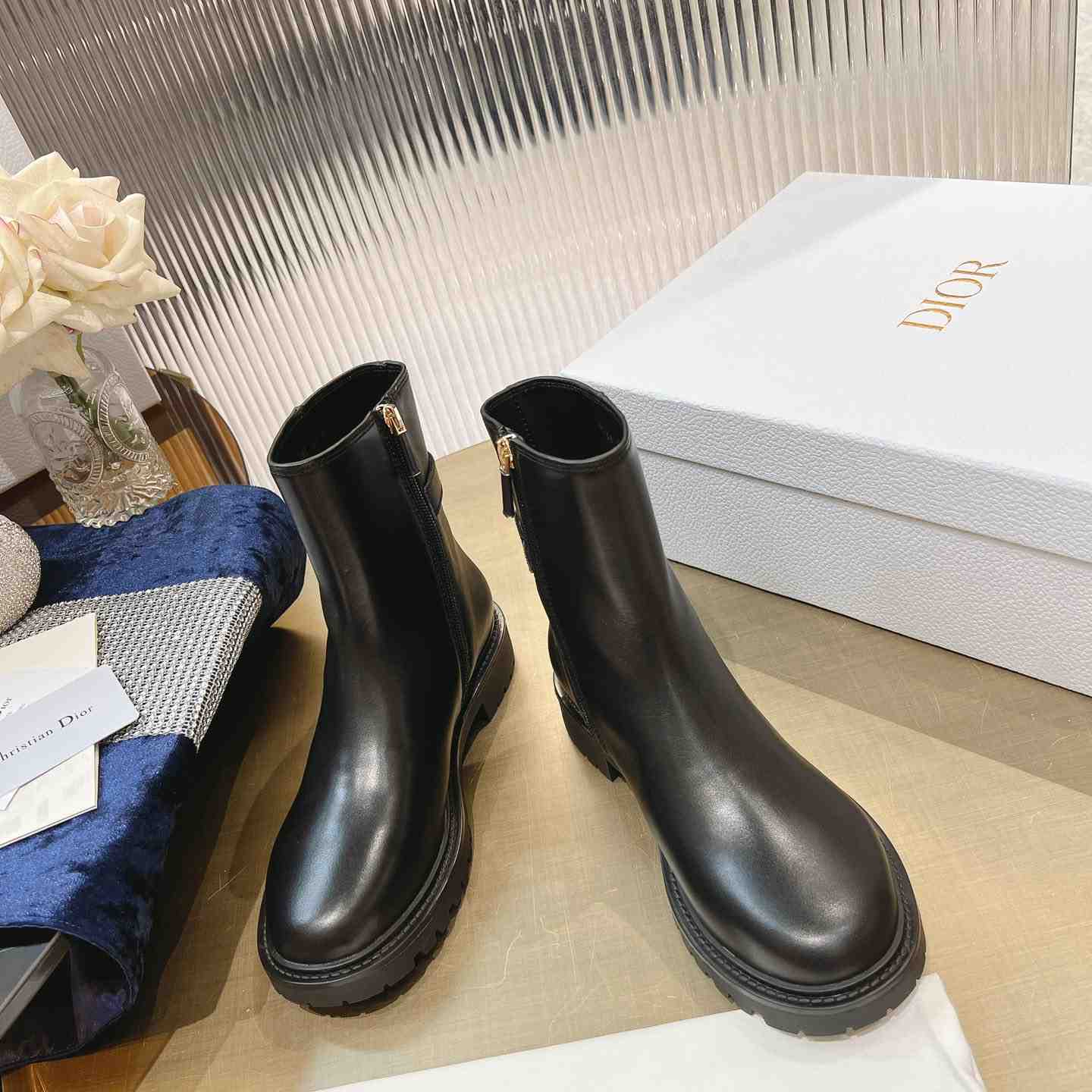 Dior 30 Montaigne Ankle Boot - FashionPlug