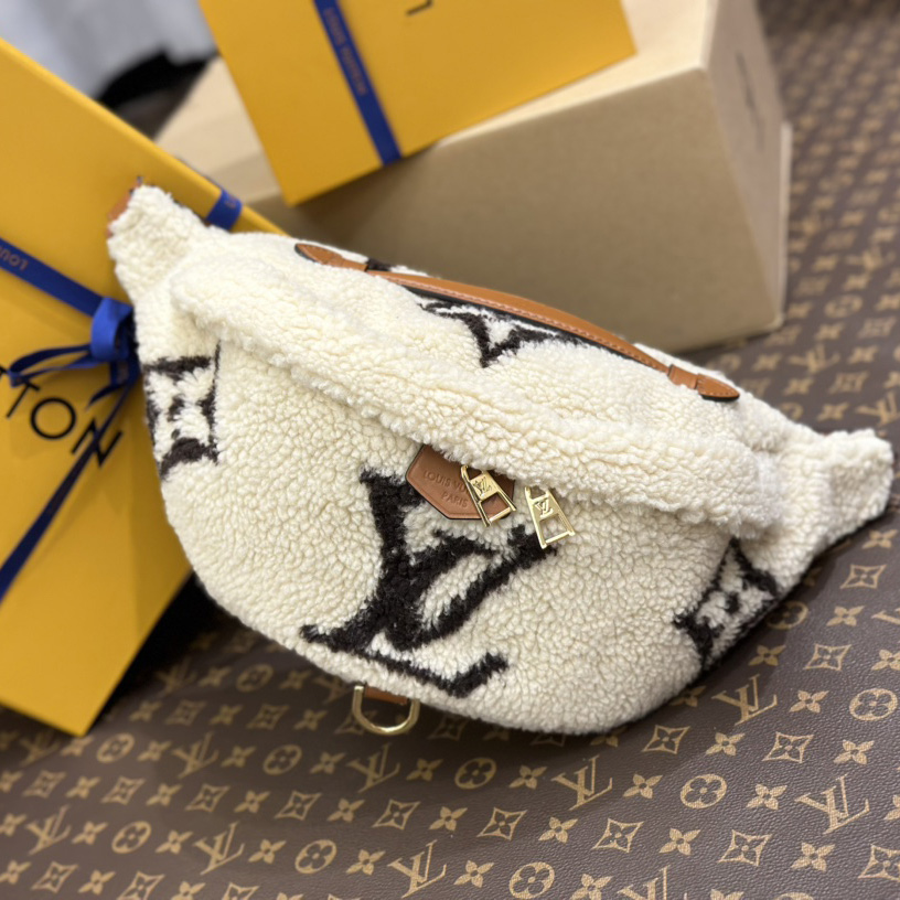 Louis Vuitton LV SKI Bumbag   M23715 - FashionPlug
