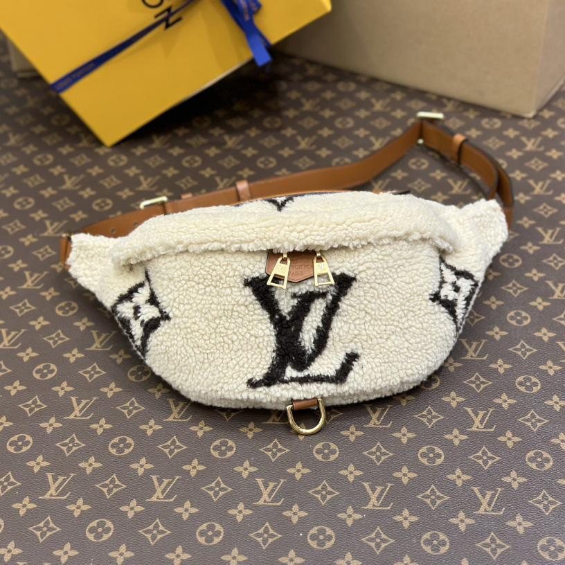 Louis Vuitton LV SKI Bumbag   M23715 - FashionPlug