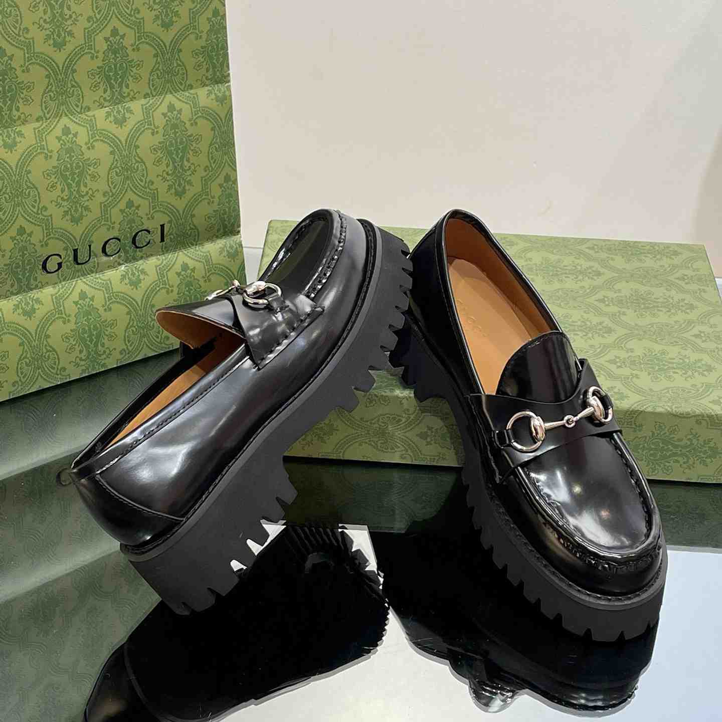 Gucci Women's Loafer With Horsebit - FashionPlug