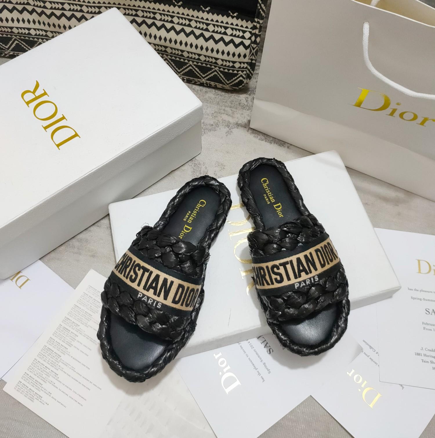 Dior Dway Slide - FashionPlug