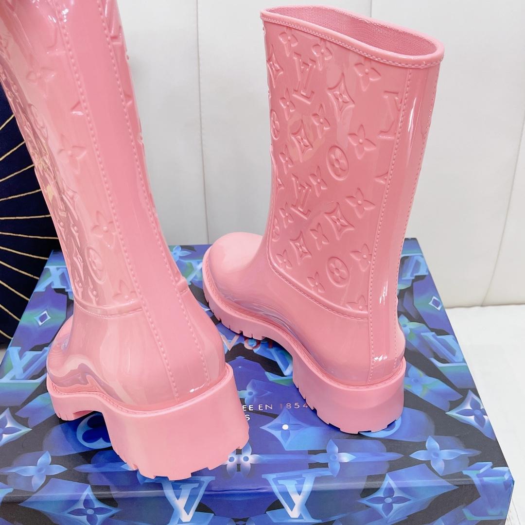 Louis Vuitton Drops Flat Half Boot - FashionPlug