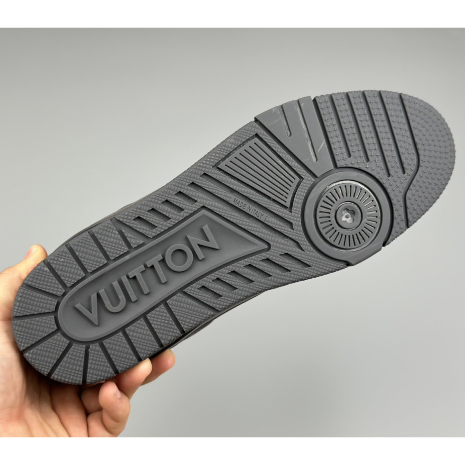 Louis Vuitton LV Trainer Sneaker (Upon UK Size)  1AC5CT - FashionPlug