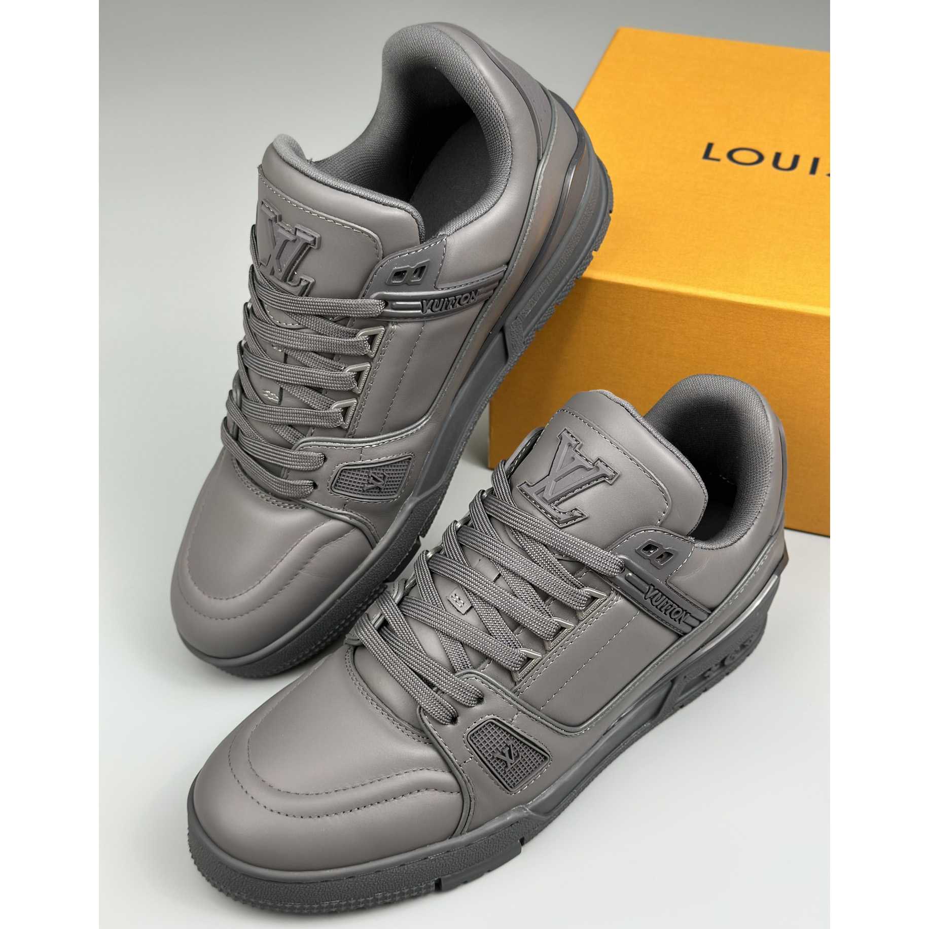 Louis Vuitton LV Trainer Sneaker (Upon UK Size)  1AC5CT - FashionPlug