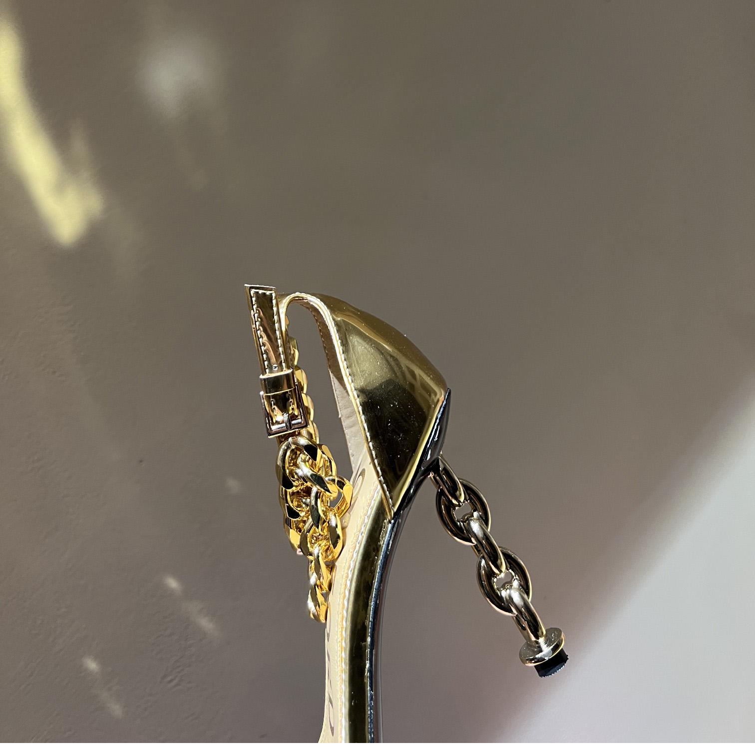 Tom Ford 105mm Leather Sandals - FashionPlug