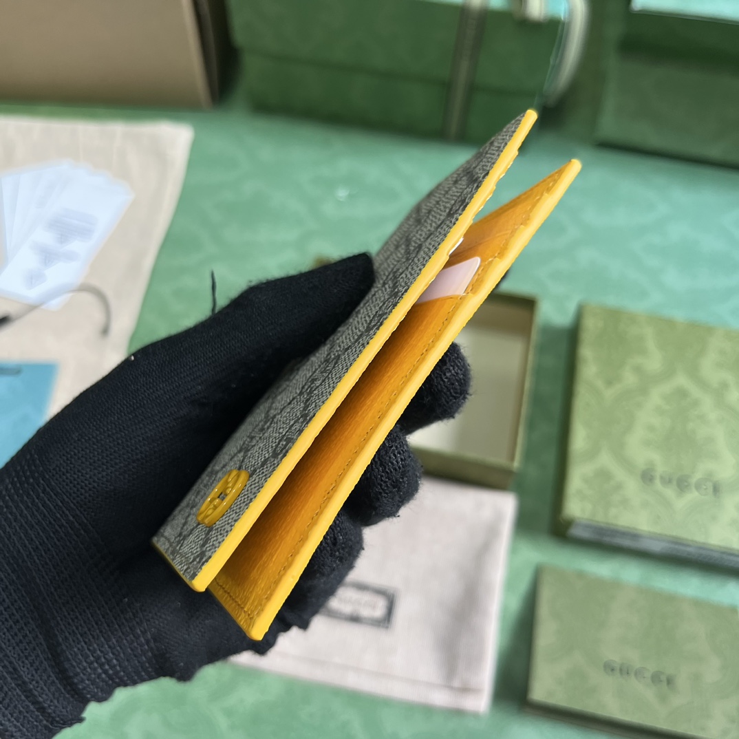 Gucci Long Card Case With GG Detail - FashionPlug