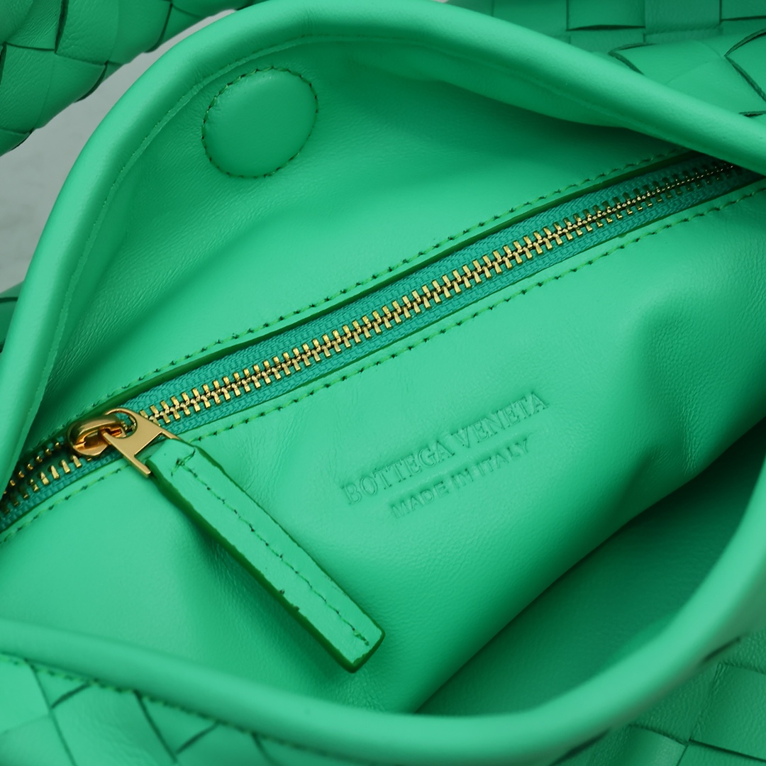 Bottega Veneta Small Hop - FashionPlug