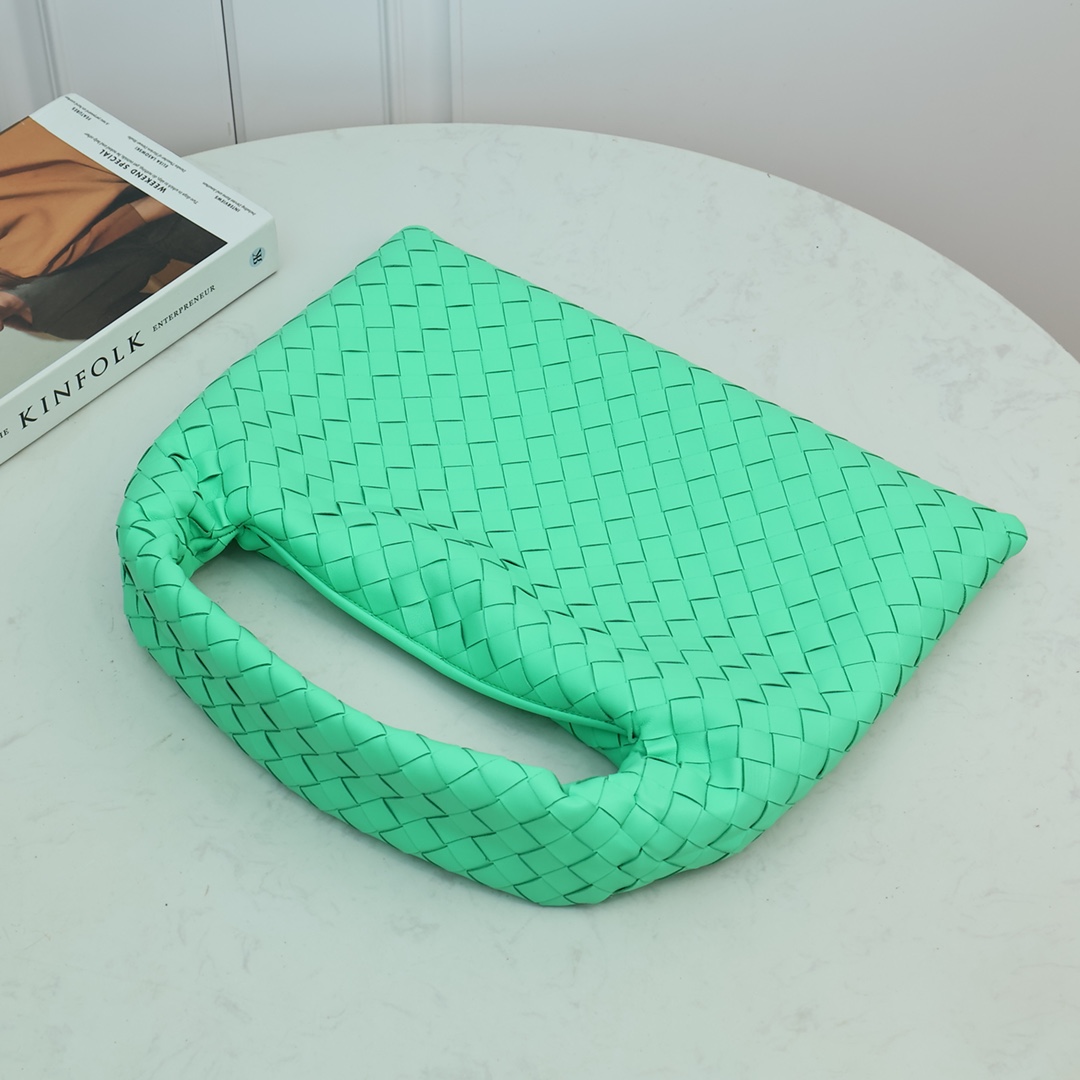 Bottega Veneta Small Hop - FashionPlug