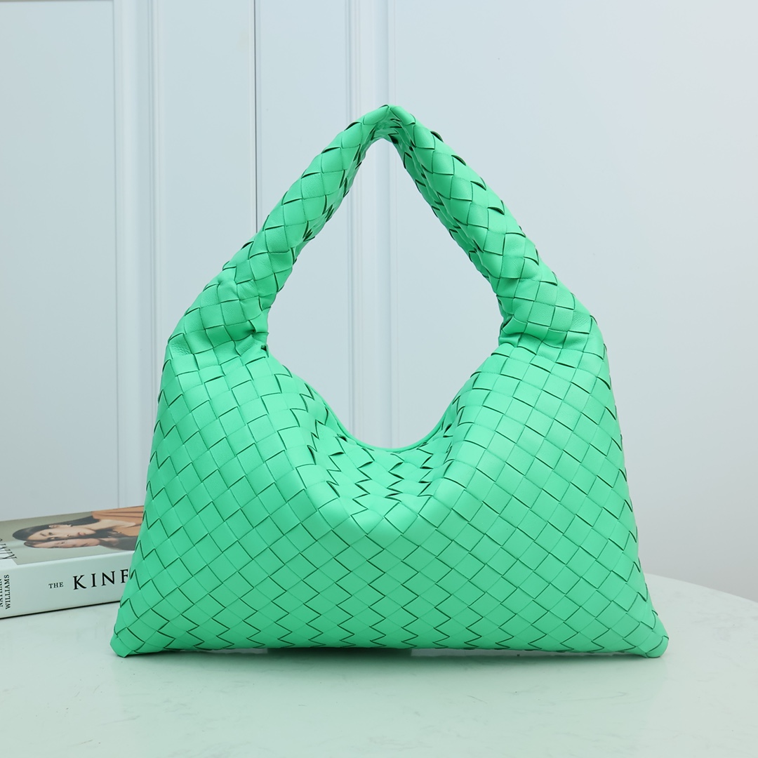 Bottega Veneta Small Hop - FashionPlug