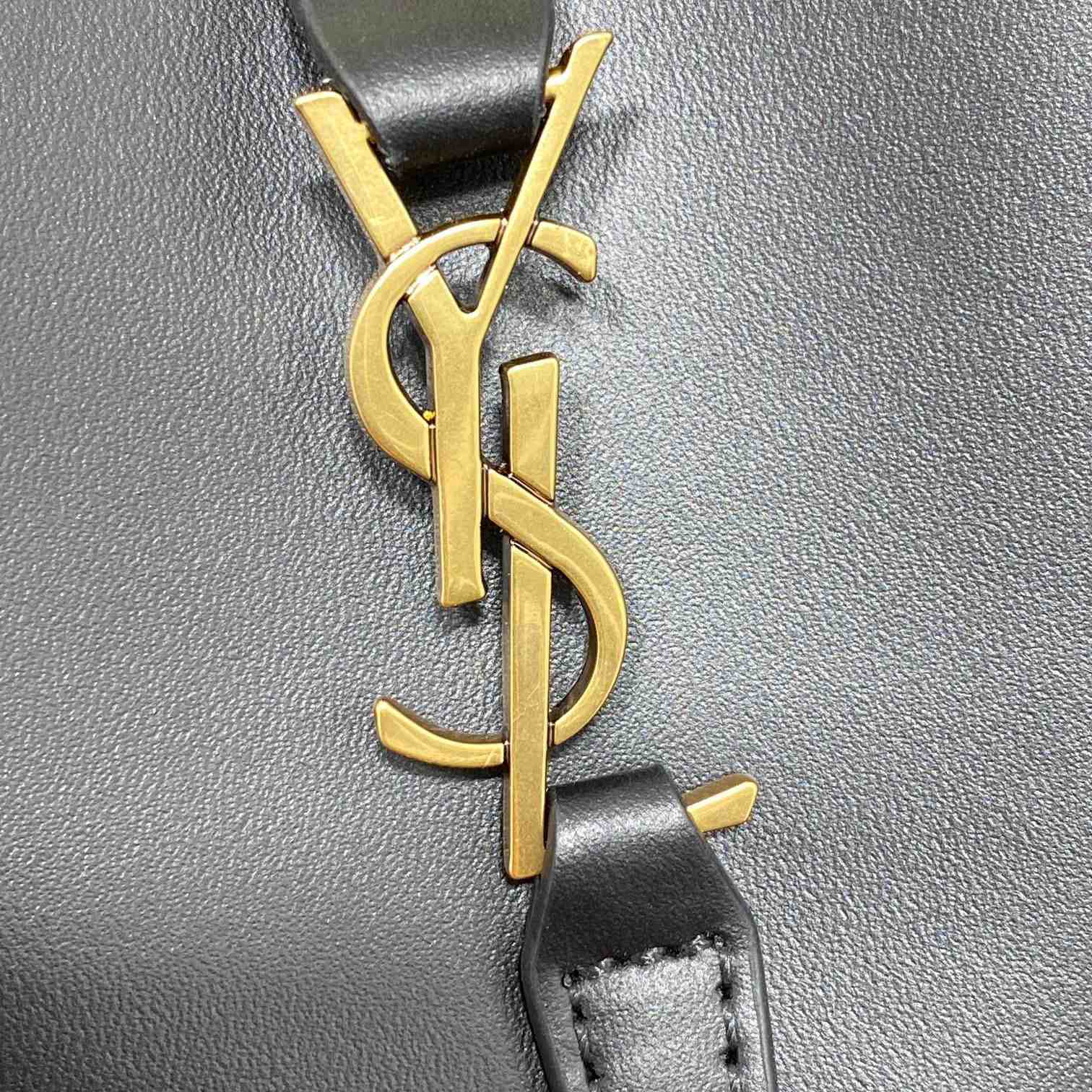Saint Laurent Le 37 Mini In Shiny Leather - FashionPlug
