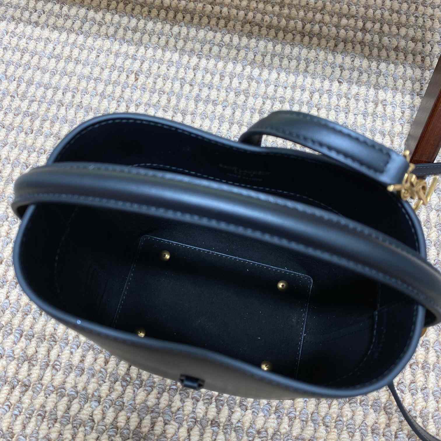 Saint Laurent Le 37 Mini In Shiny Leather - FashionPlug