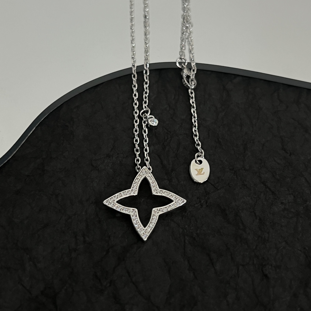Louis Vuitton Blossom Pendant - FashionPlug