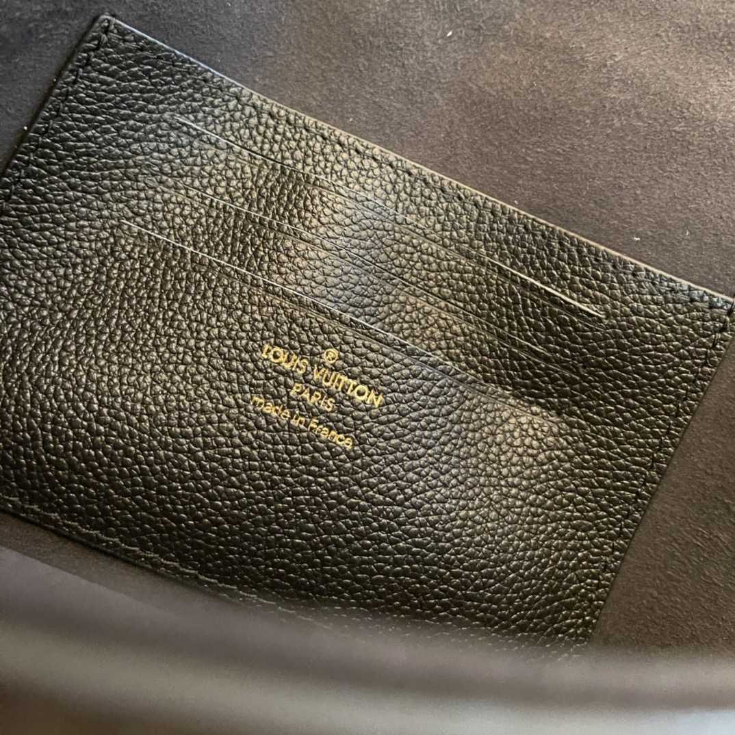 Louis Vuitton Wallet On Chain Ivy (23.5x12x4.3cm)  M82154 - FashionPlug