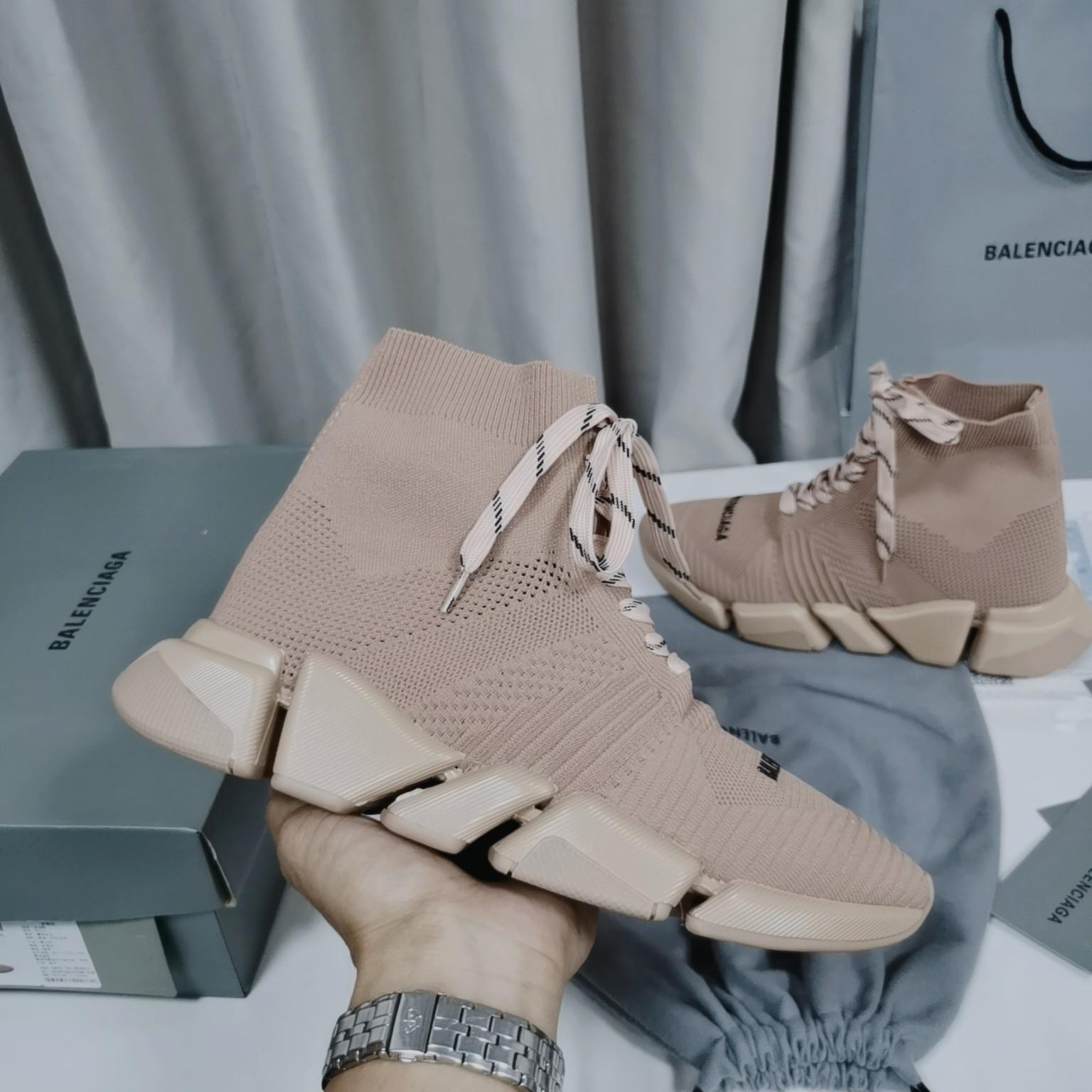Balenciaga Speed 2.0 Lace Up Shoes - FashionPlug