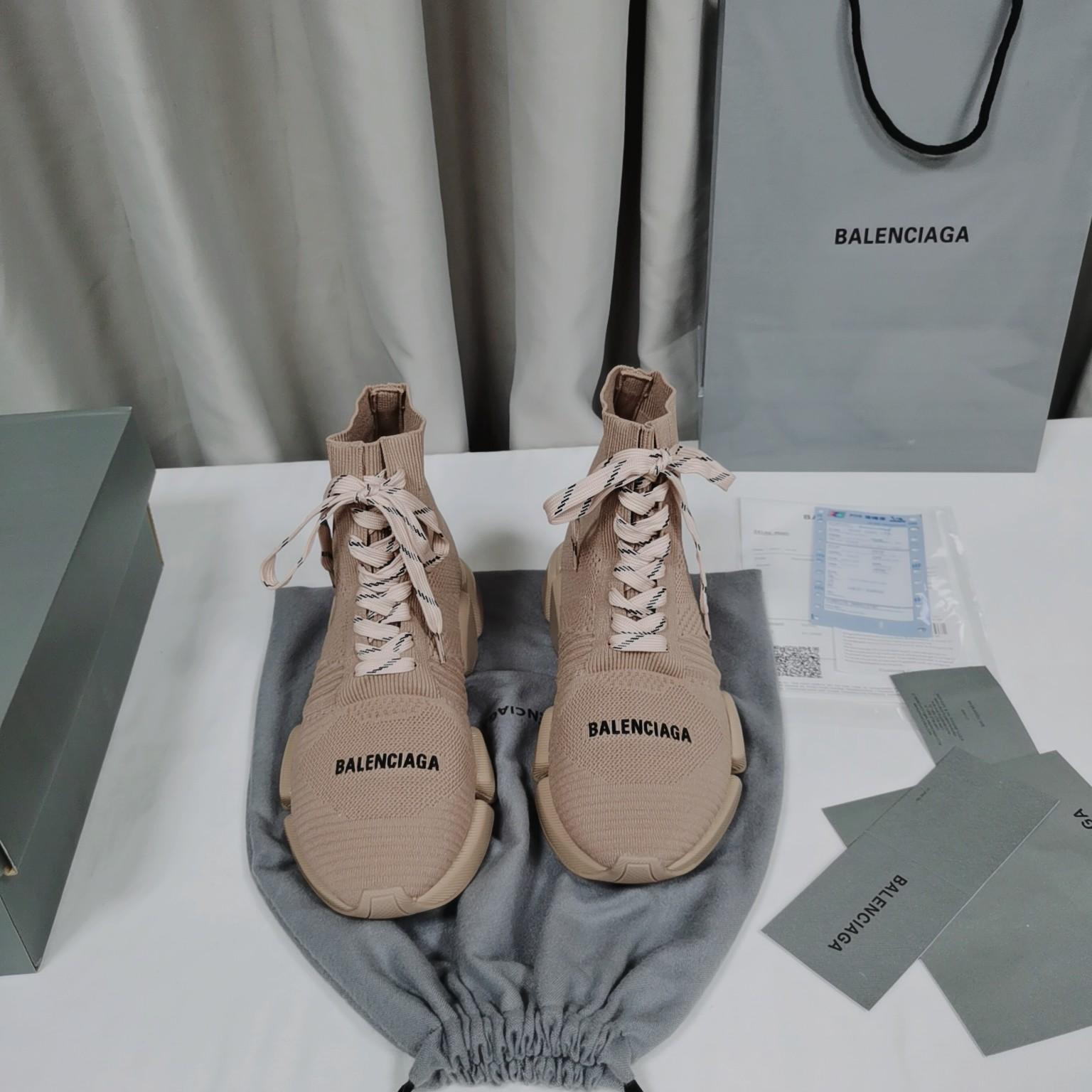 Balenciaga Speed 2.0 Lace Up Shoes - FashionPlug