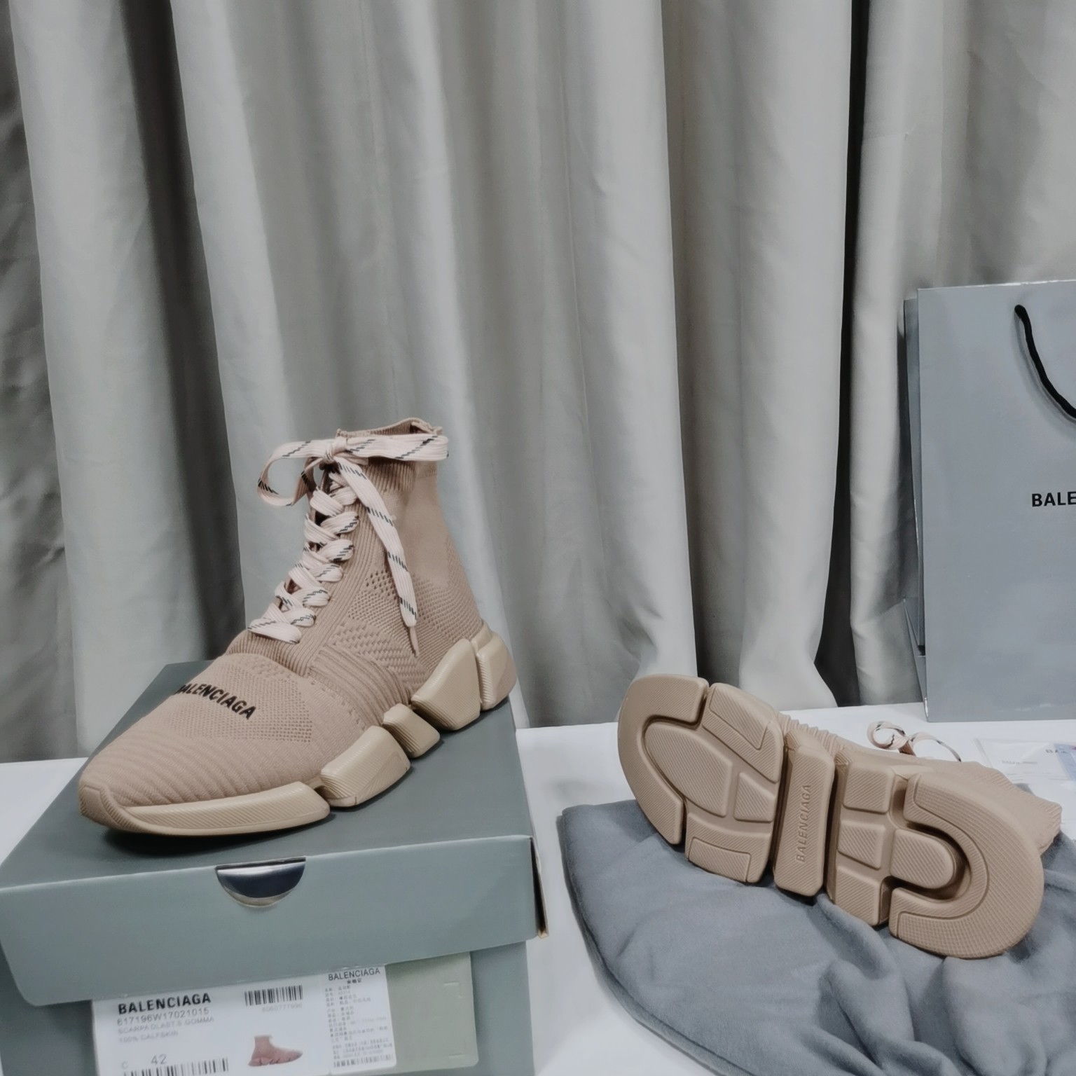 Balenciaga Speed 2.0 Lace Up Shoes - FashionPlug