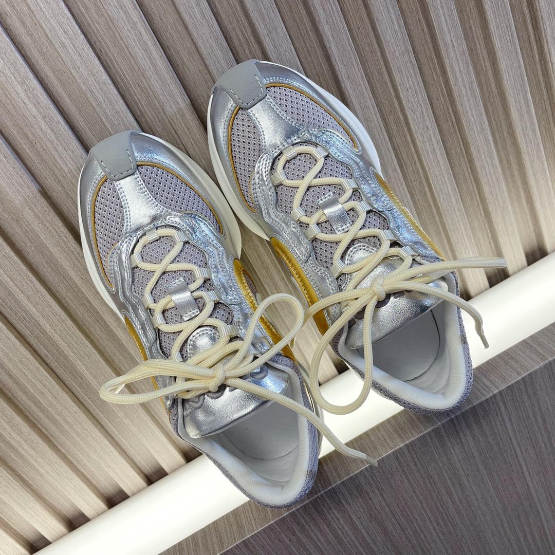 Gucci Run Sneaker - FashionPlug