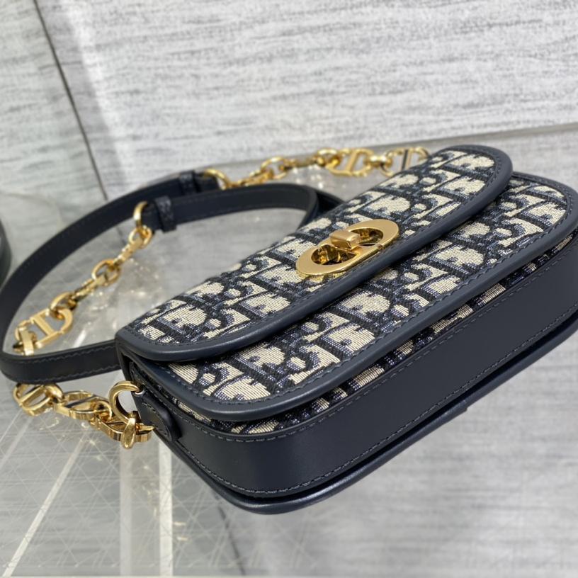Dior Small 30 Montaigne Avenue Bag - FashionPlug