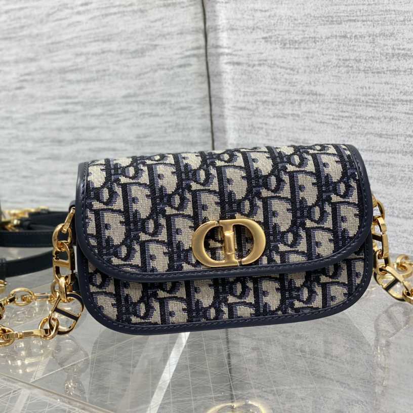 Dior Small 30 Montaigne Avenue Bag - FashionPlug