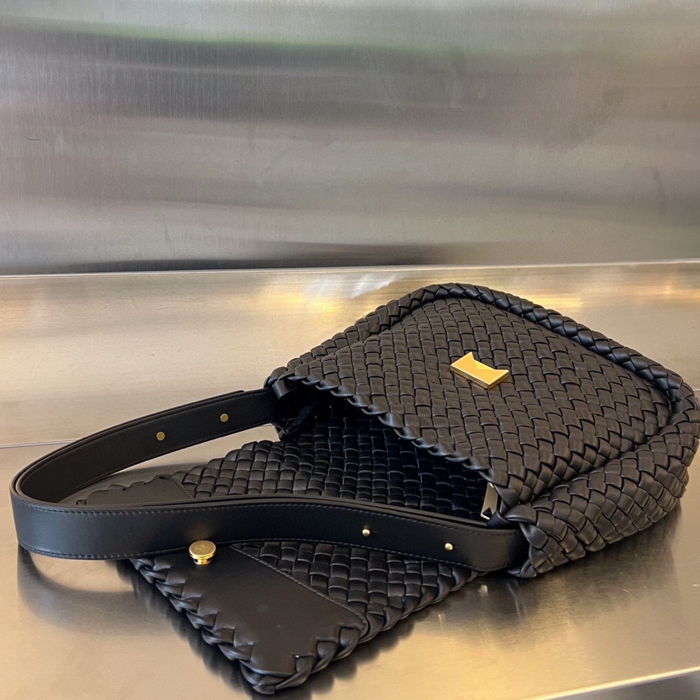 Bottega Veneta Small Cobble Shoulder Bag - FashionPlug