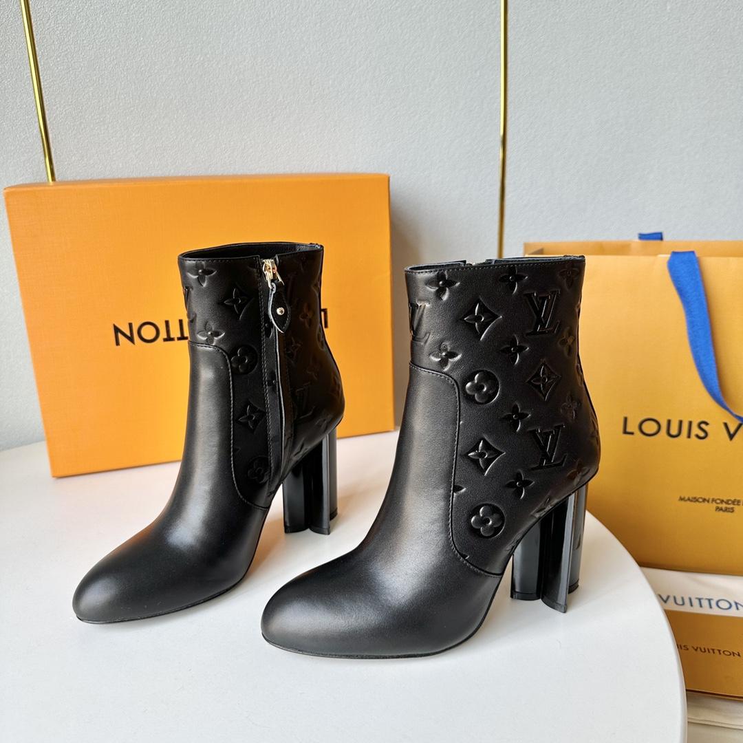 Louis Vuitton Silhouette Ankle Boot - FashionPlug