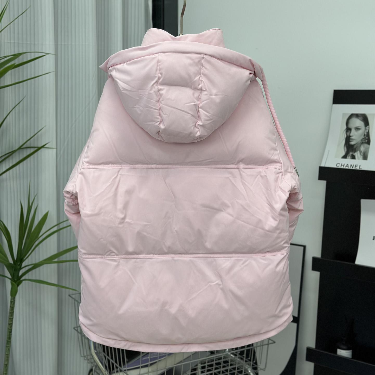 Ami Paris Ami De Coeur Puffer Jacket - FashionPlug