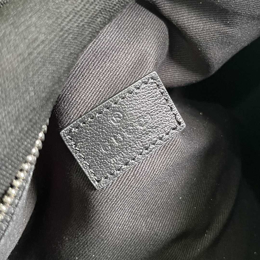 Gucci Blondie Small Shoulder Bag - FashionPlug