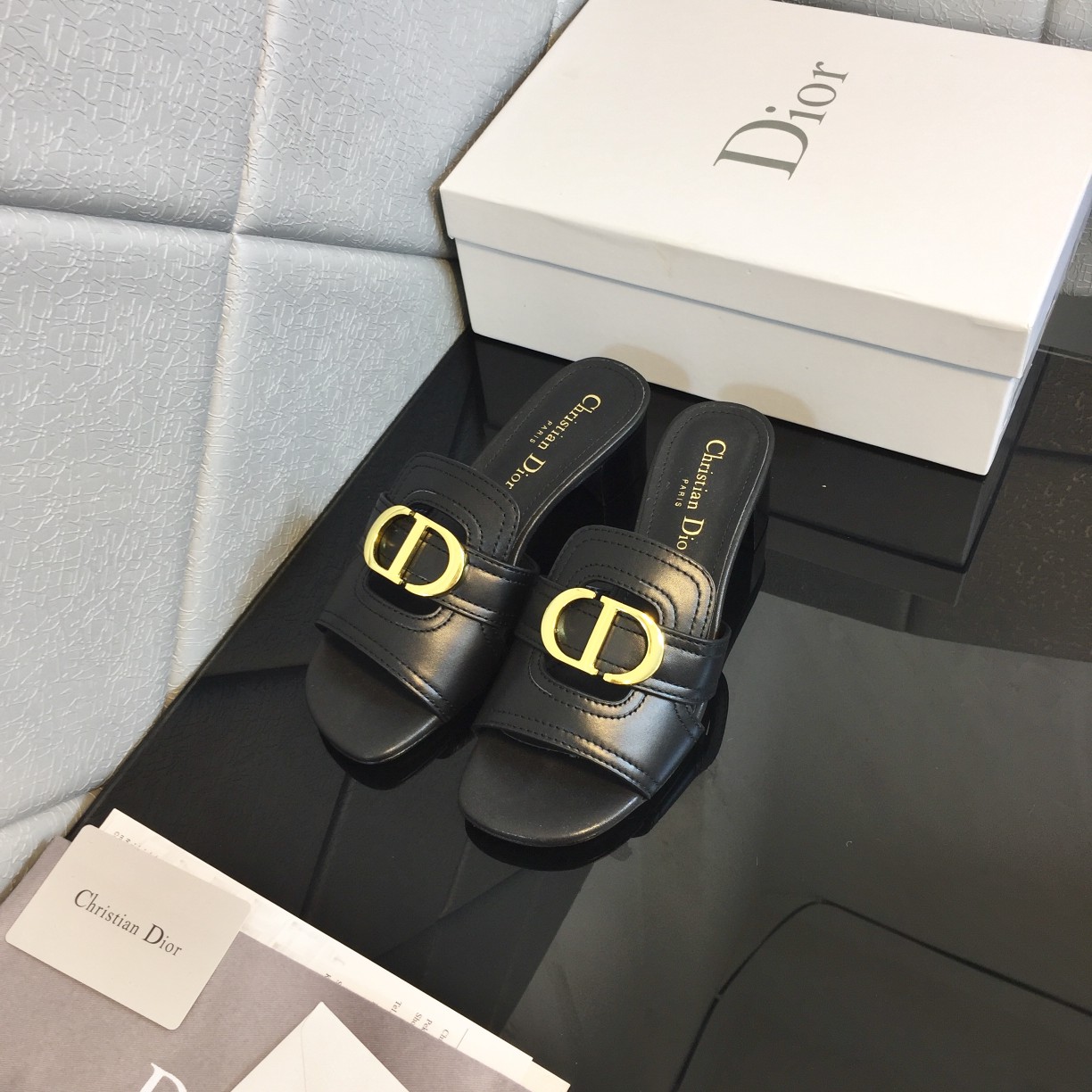 Dior 30 Montaigne Heeled Slide - FashionPlug