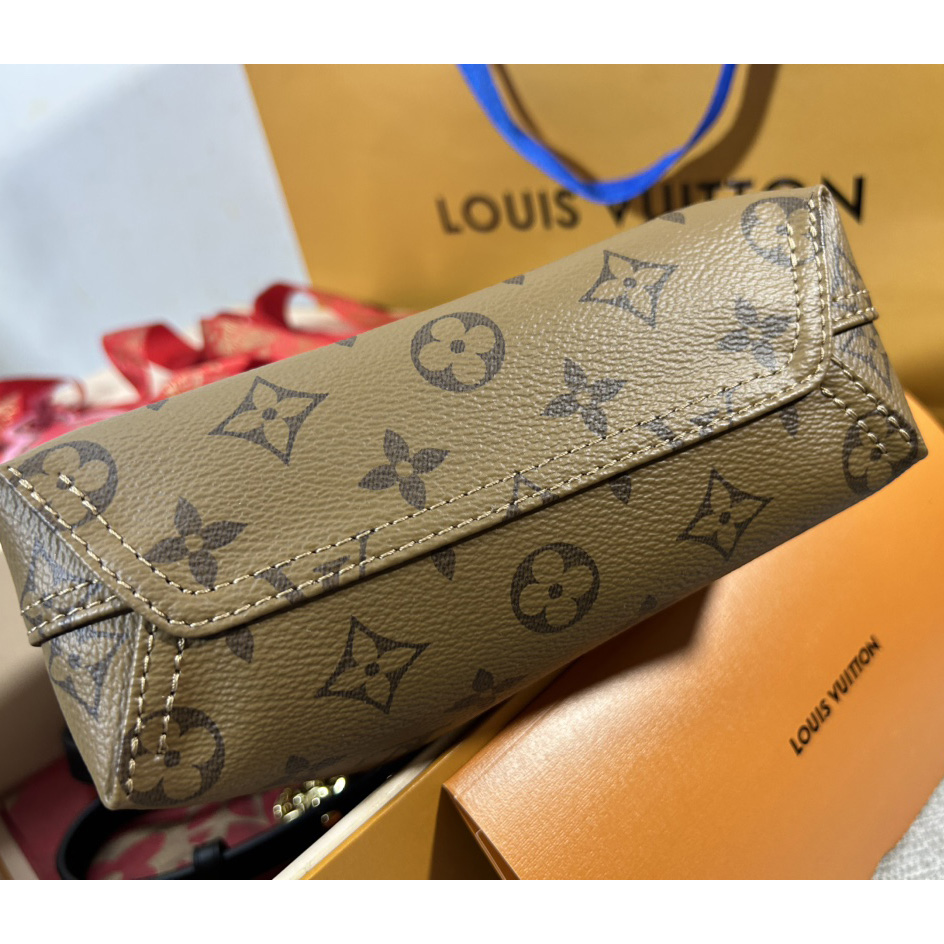 Louis Vuitton Atlantis BB(17x17x17cm)  M46816 - FashionPlug