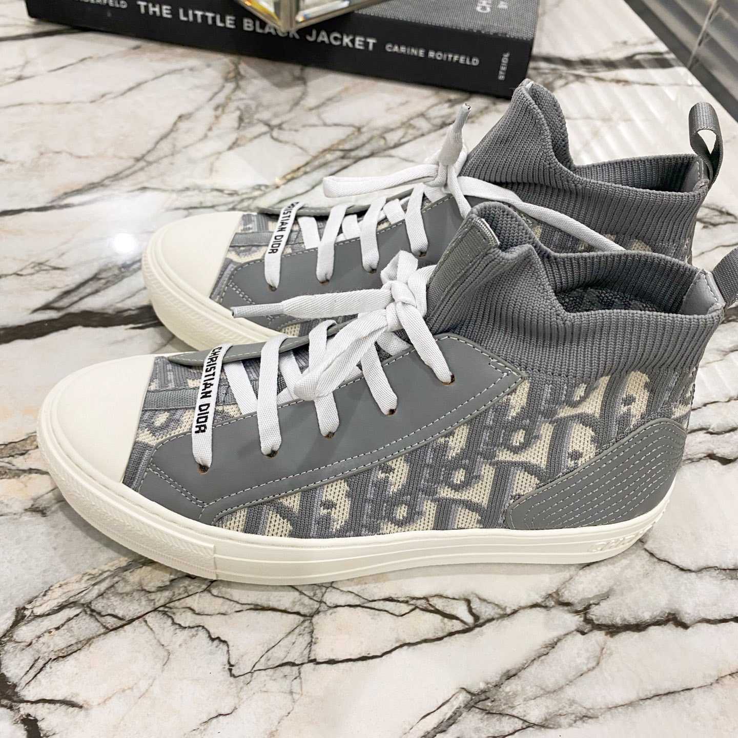 Dior Walk'n'Dior Sneaker - FashionPlug