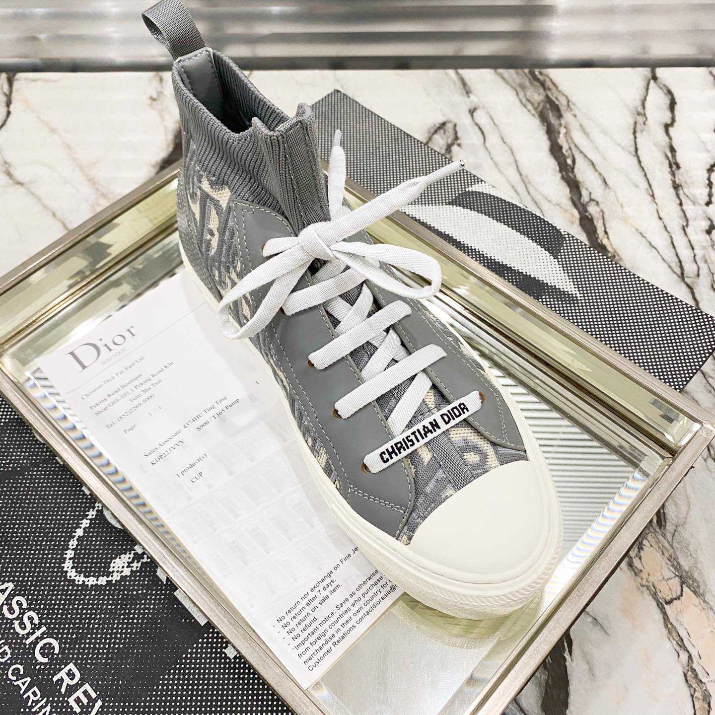 Dior Walk'n'Dior Sneaker - FashionPlug