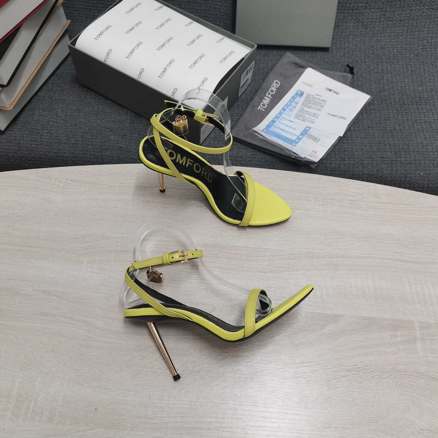 Tom Ford Naked 105mm Leather Sandals - FashionPlug