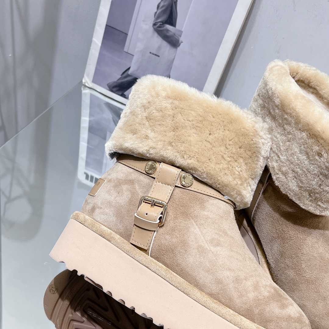 Louis Vuitton Aspen Platform Ankle Boot   - FashionPlug