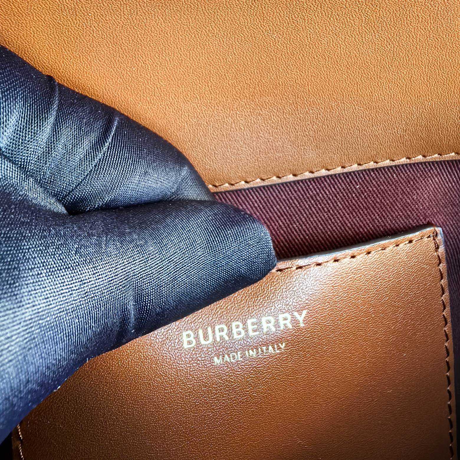 Burberry Top Handle Note Bag - FashionPlug