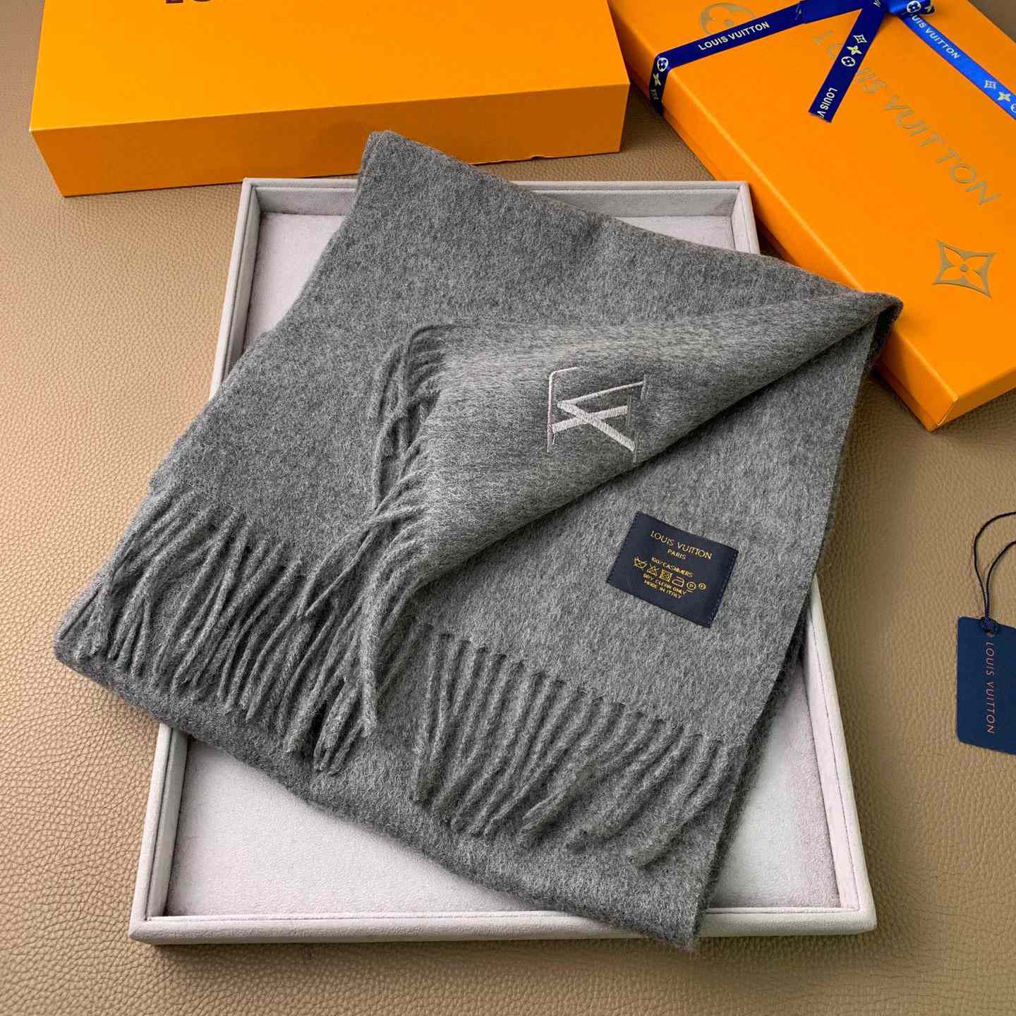 Louis Vuitton Jhelam Scarf - FashionPlug