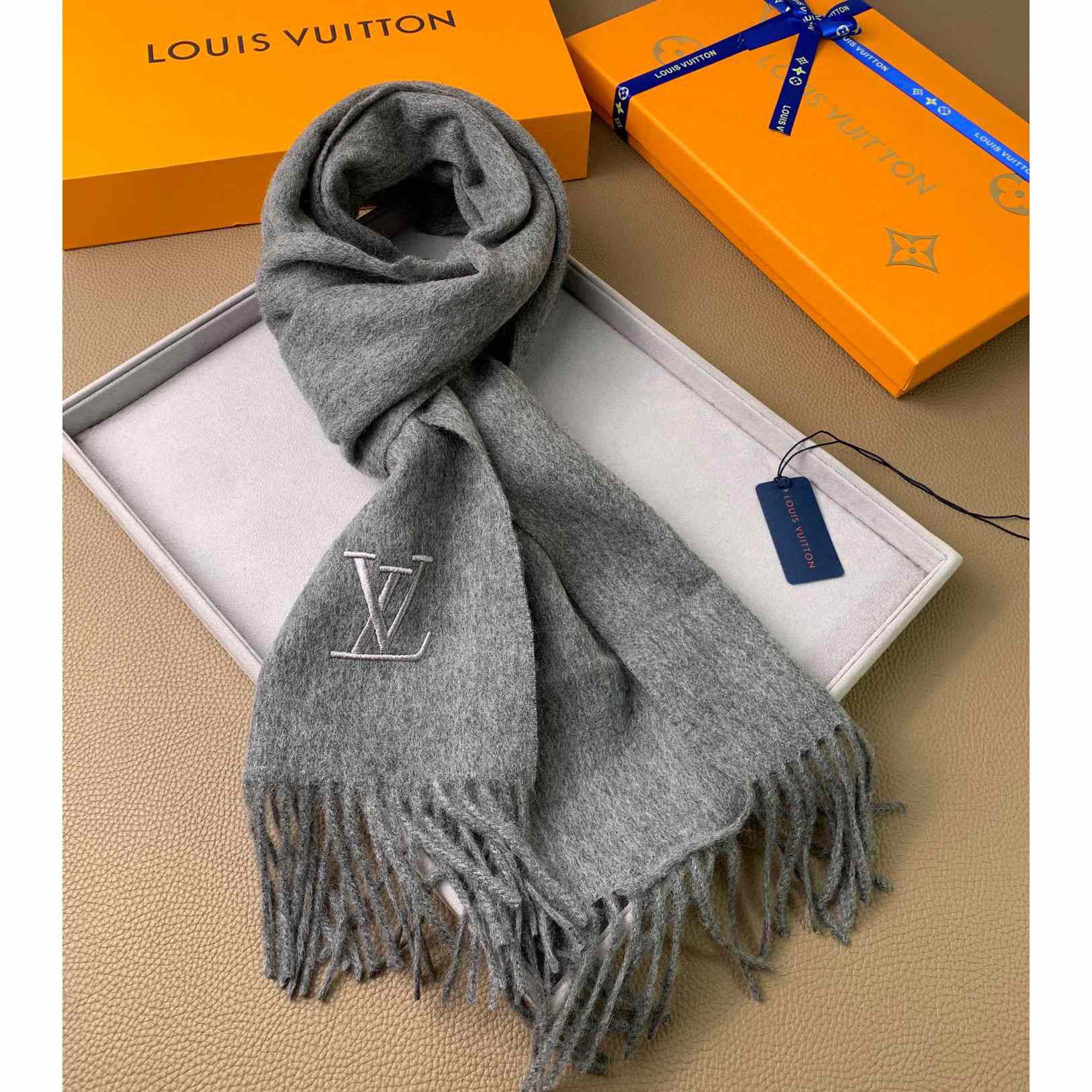 Louis Vuitton Jhelam Scarf - FashionPlug